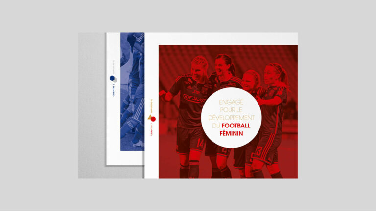 Page de chapitre "football feminin" du rapport annuel de l'Olympique Lyonnais