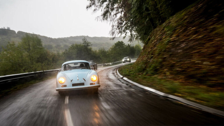 Shooting en action d'une Porsche 356
